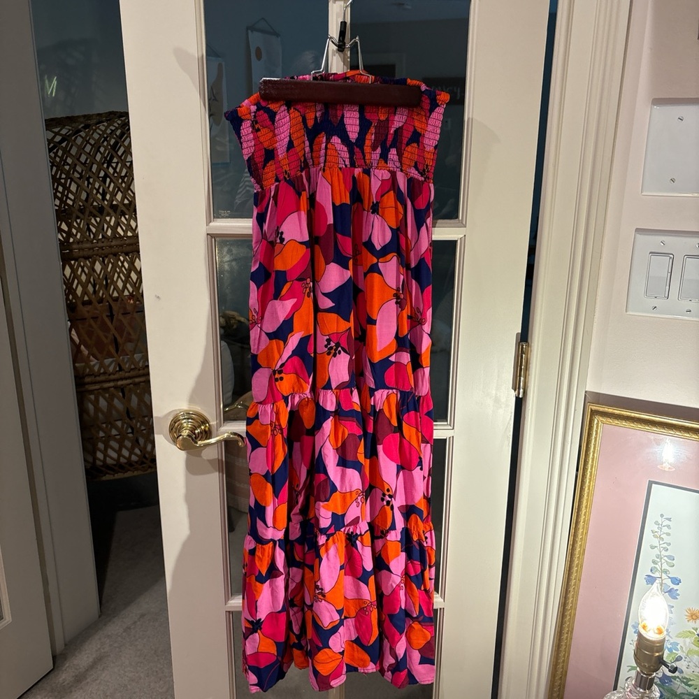 Women’s pink blue and orange elastic waist able the label Boho long skirt medium